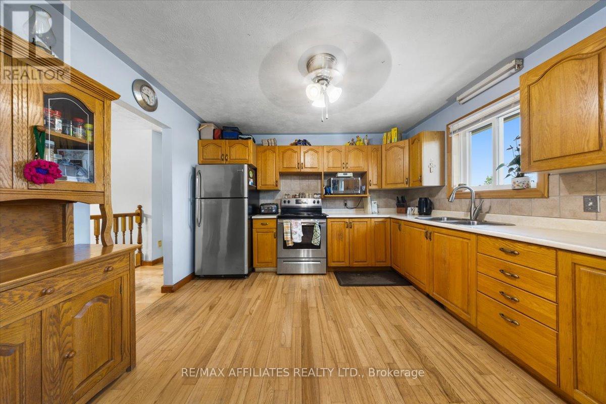 229 Kitley South Elmsley Townline Road, Elizabethtown-Kitley, Ontario  K7A 4S5 - Photo 7 - X12336345
