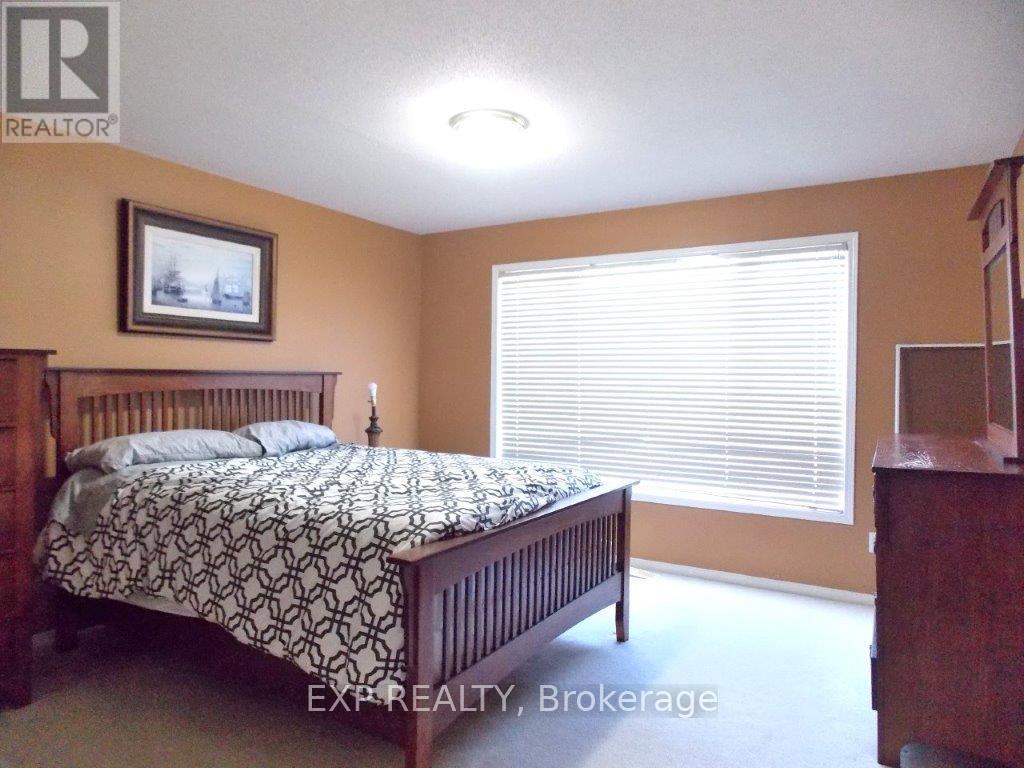 129 Annapolis Circle, Ottawa, Ontario  K1V 1Z3 - Photo 15 - X12336376
