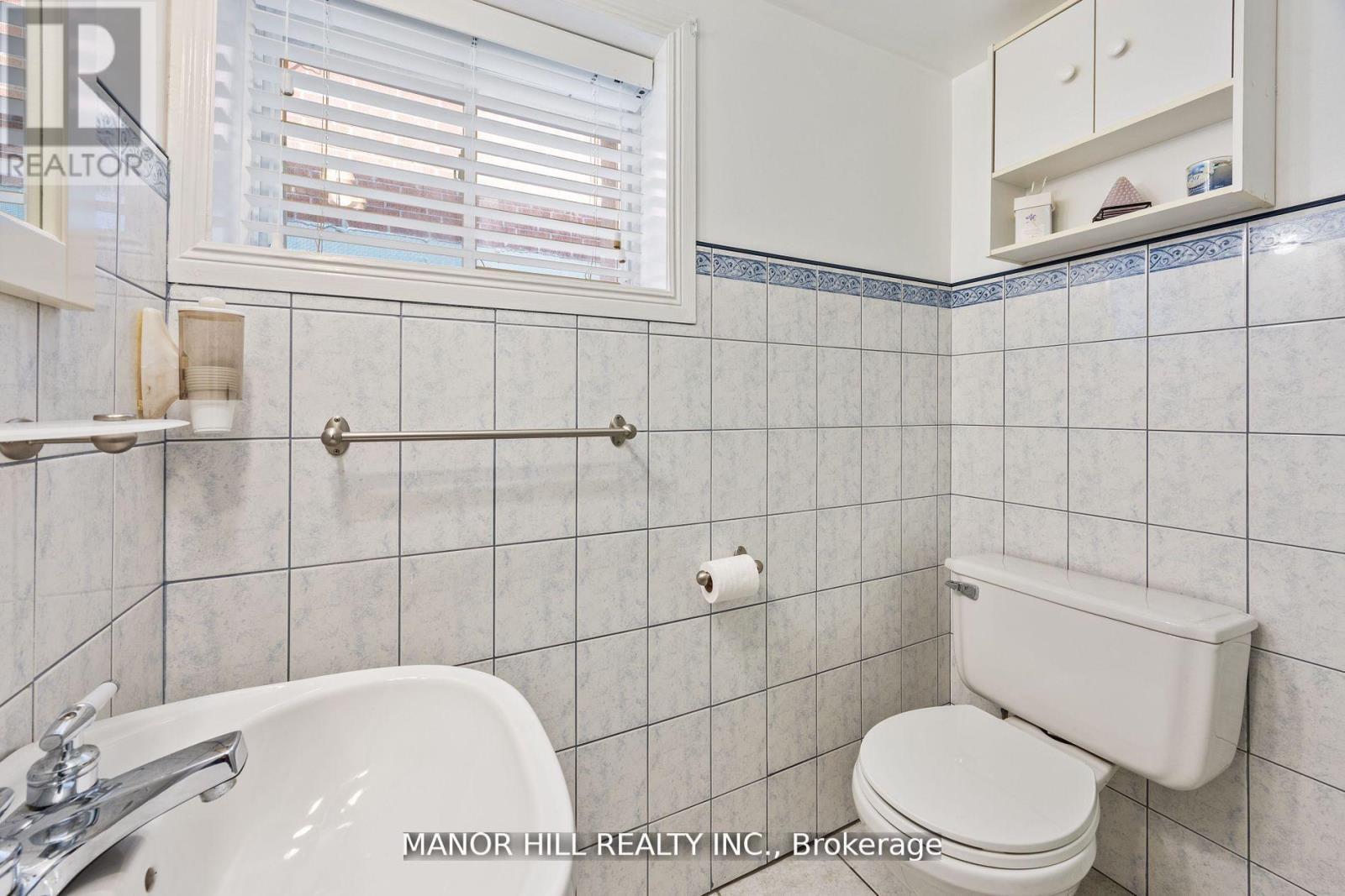 31 Chartwell Road, Toronto, Ontario  M8Z 4E9 - Photo 24 - W12336322