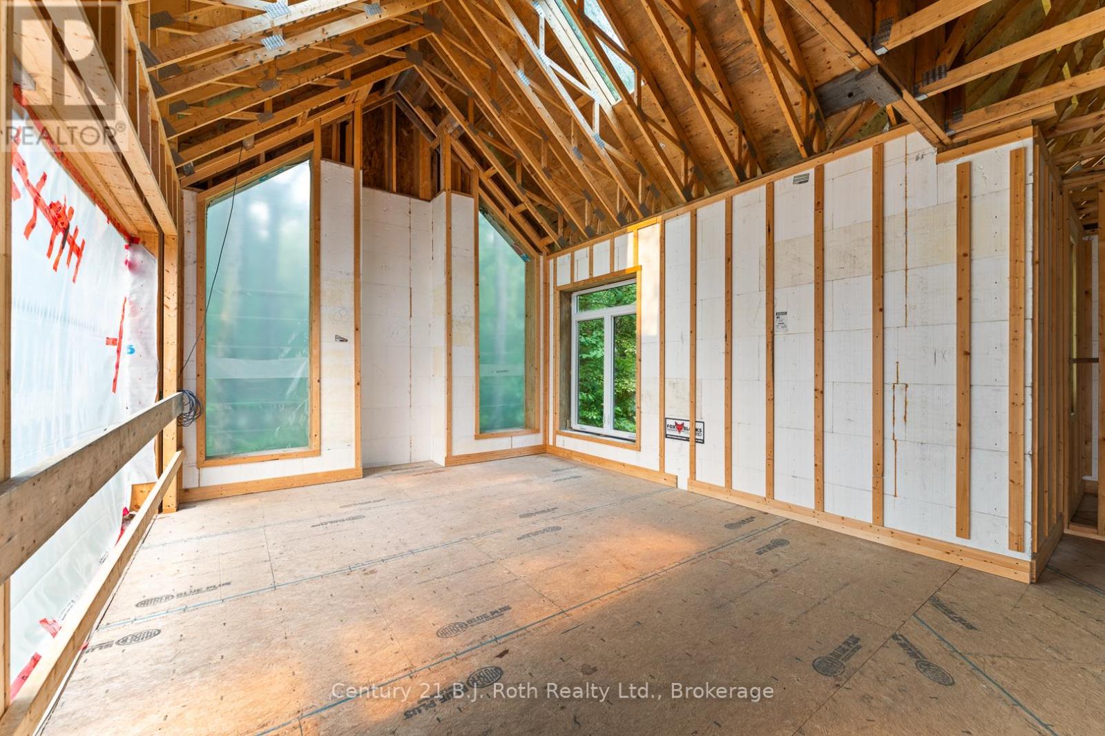 8126 Oakridge Drive, Severn, Ontario  L0K 2B0 - Photo 11 - S12336347