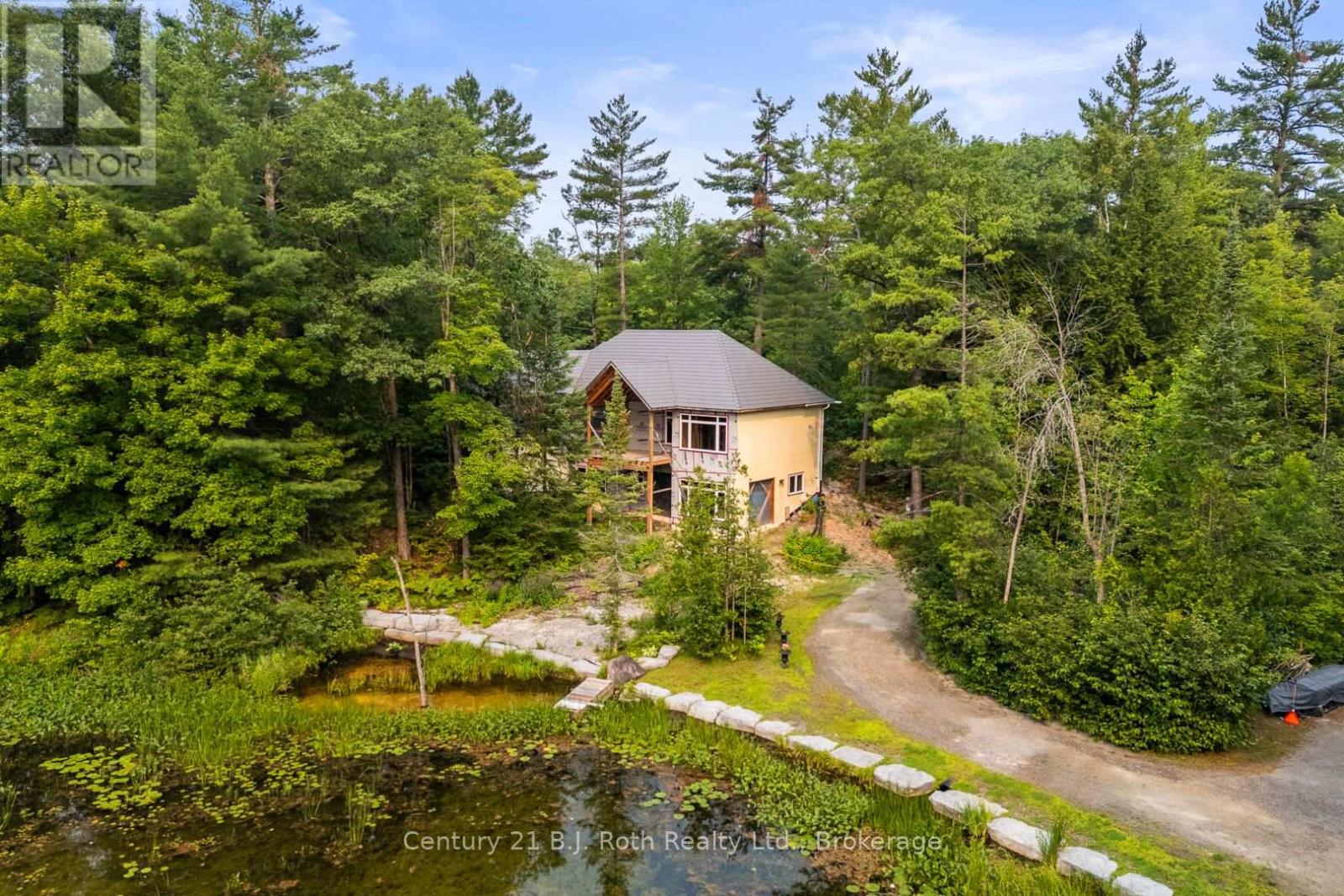 Property at 8126 OAKRIDGE DRIVE image 2