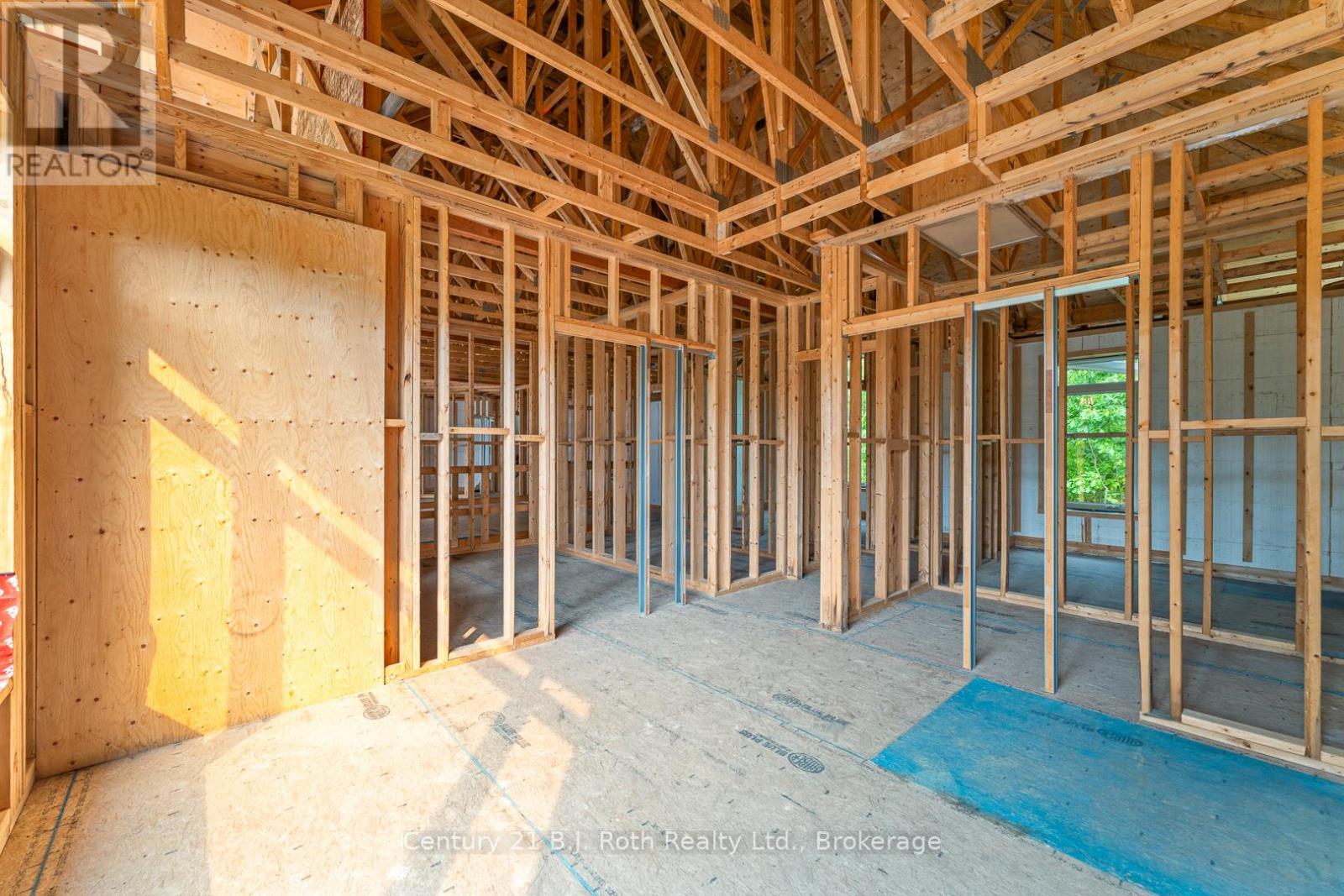 8126 Oakridge Drive, Severn, Ontario  L0K 2B0 - Photo 22 - S12336347