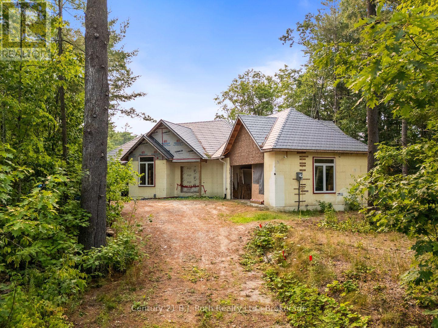 Property at 8126 OAKRIDGE DRIVE image 3
