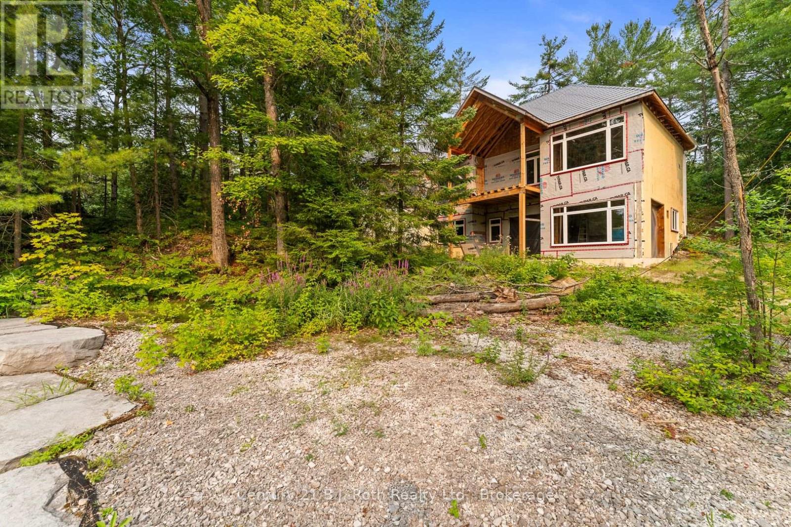 8126 Oakridge Drive, Severn, Ontario  L0K 2B0 - Photo 33 - S12336347