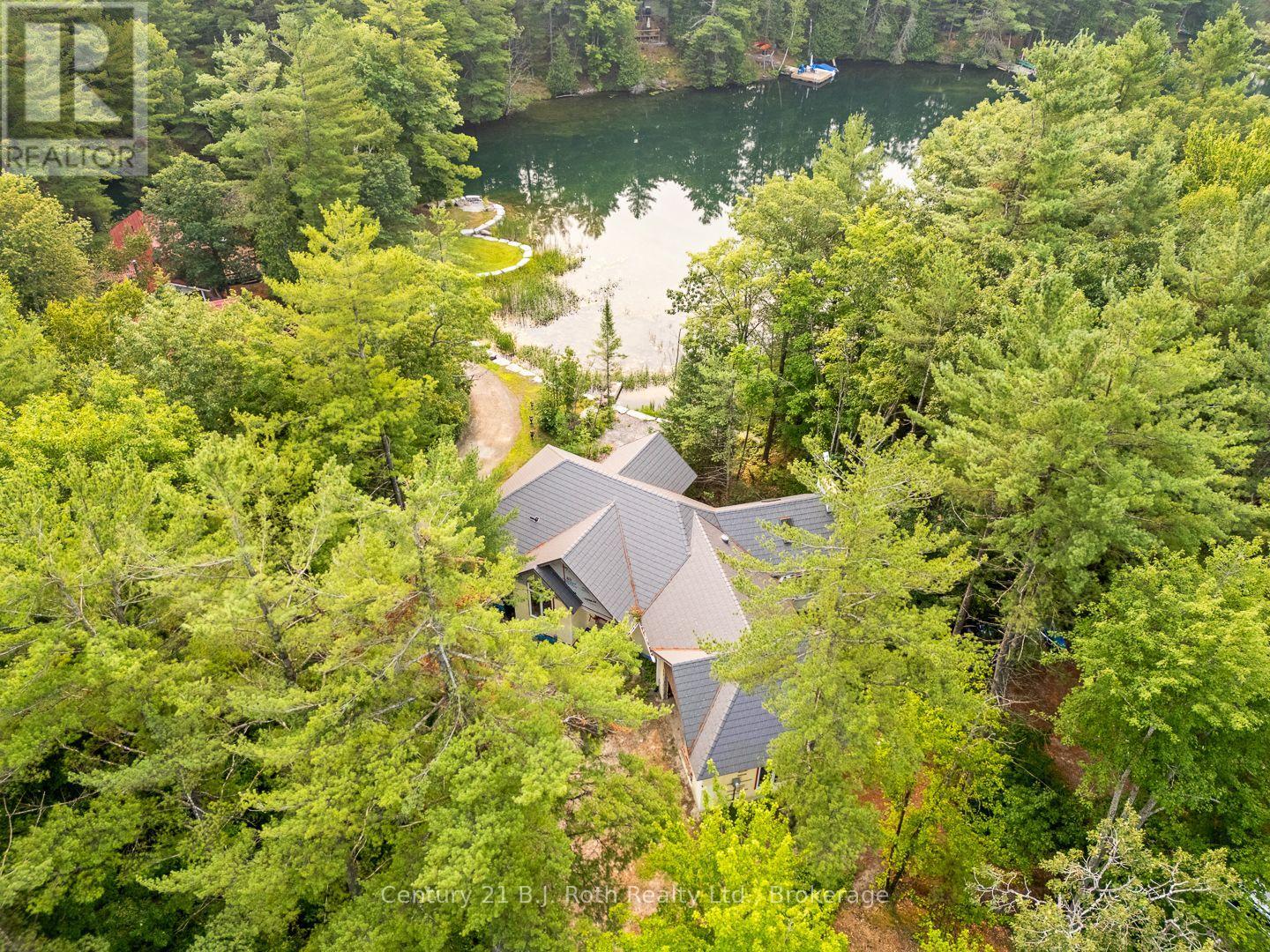 Property at 8126 OAKRIDGE DRIVE image 4