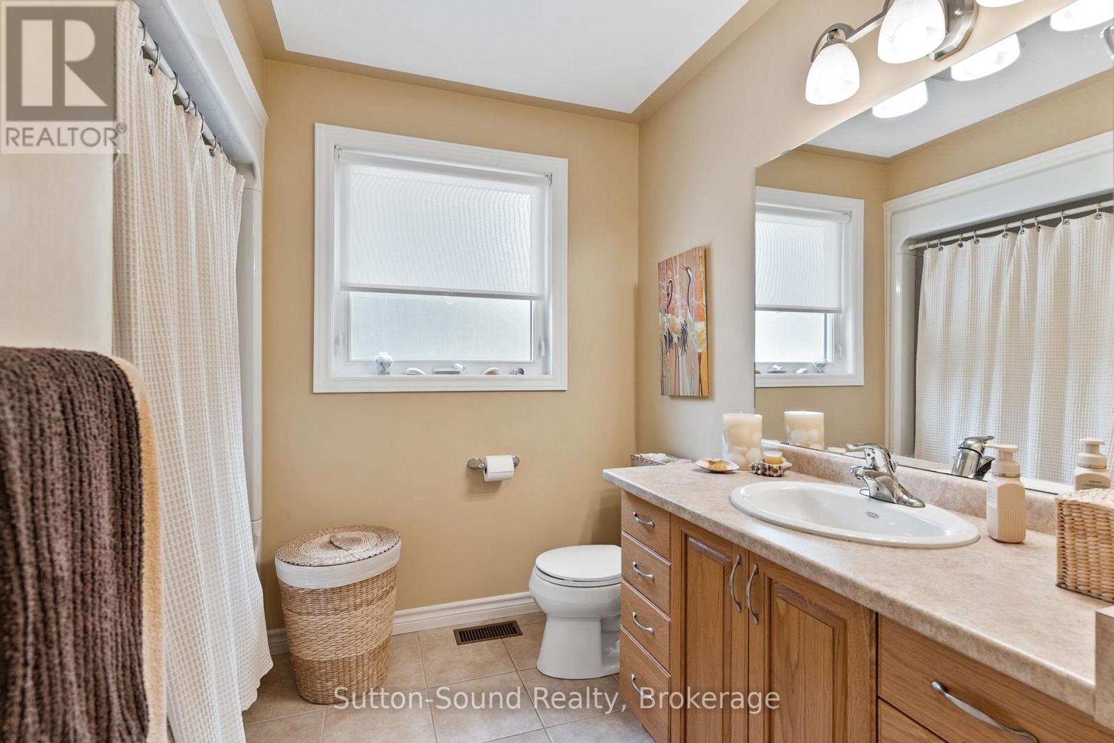 1215 Sunset Drive, South Bruce Peninsula, Ontario  N0H 2T0 - Photo 23 - X12336368