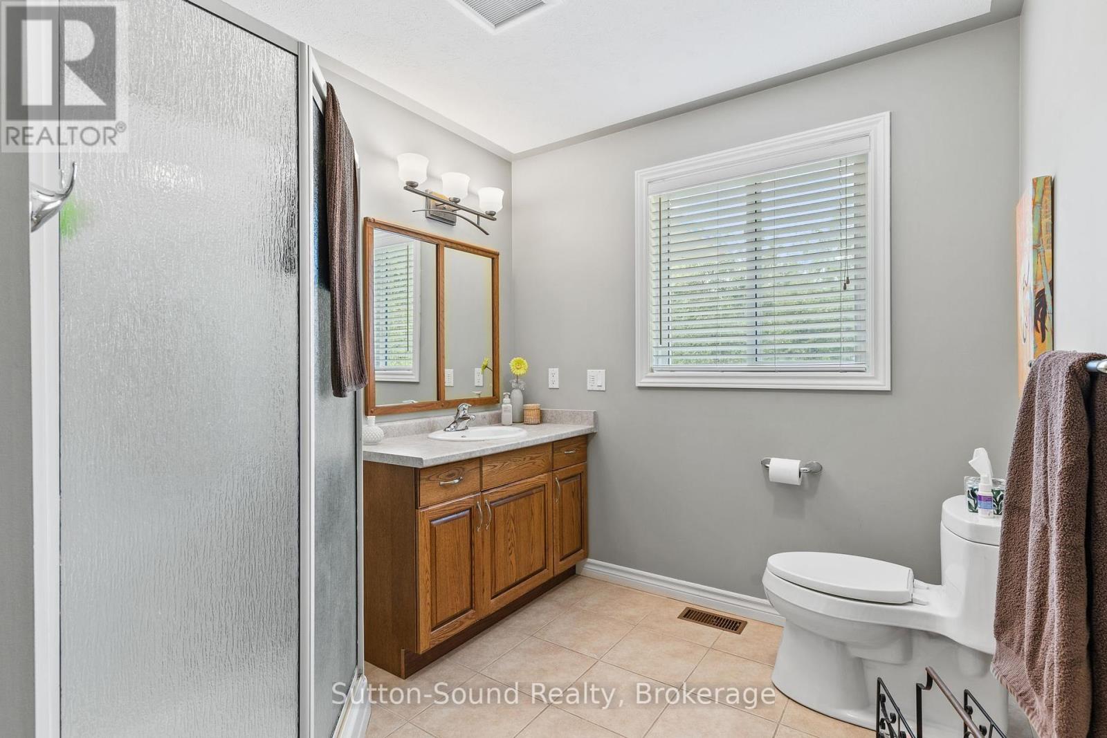 1215 Sunset Drive, South Bruce Peninsula, Ontario  N0H 2T0 - Photo 27 - X12336368