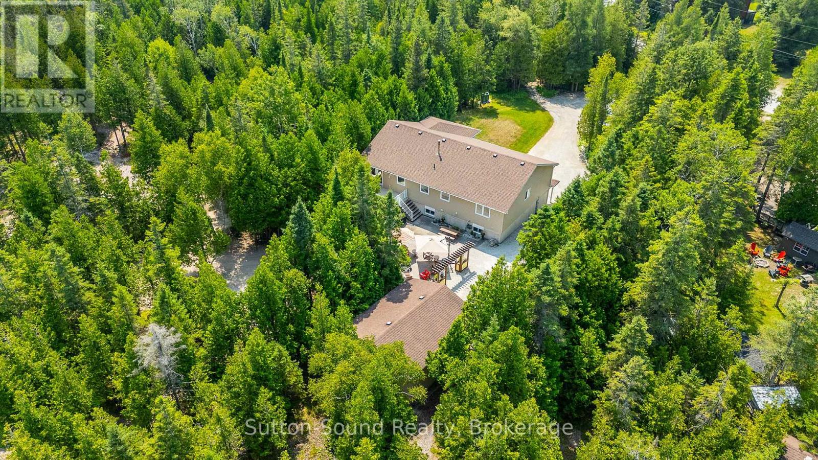 1215 Sunset Drive, South Bruce Peninsula, Ontario  N0H 2T0 - Photo 42 - X12336368