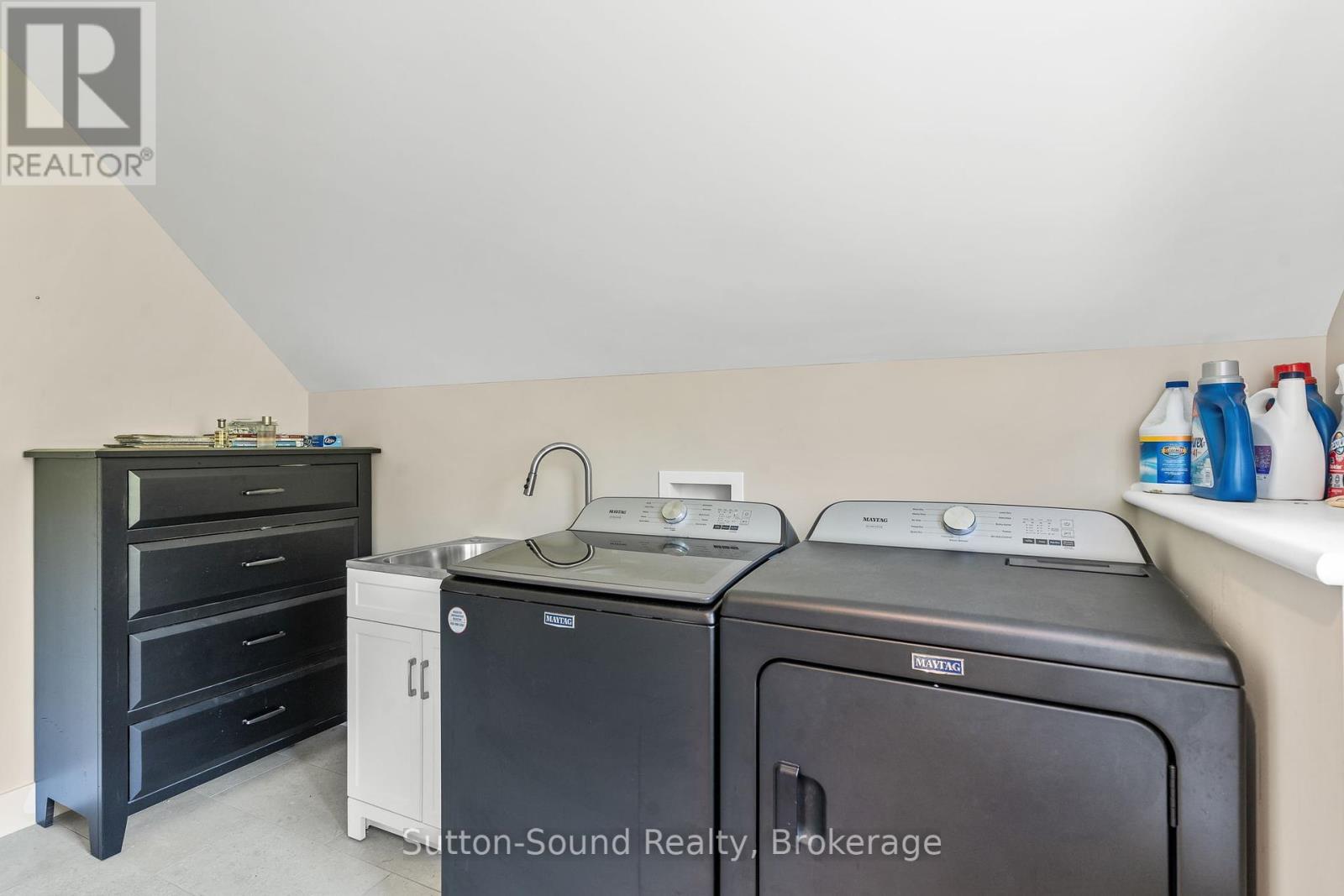 383230 Dawson Road, Georgian Bluffs, Ontario  N0H 2T0 - Photo 21 - X12336369