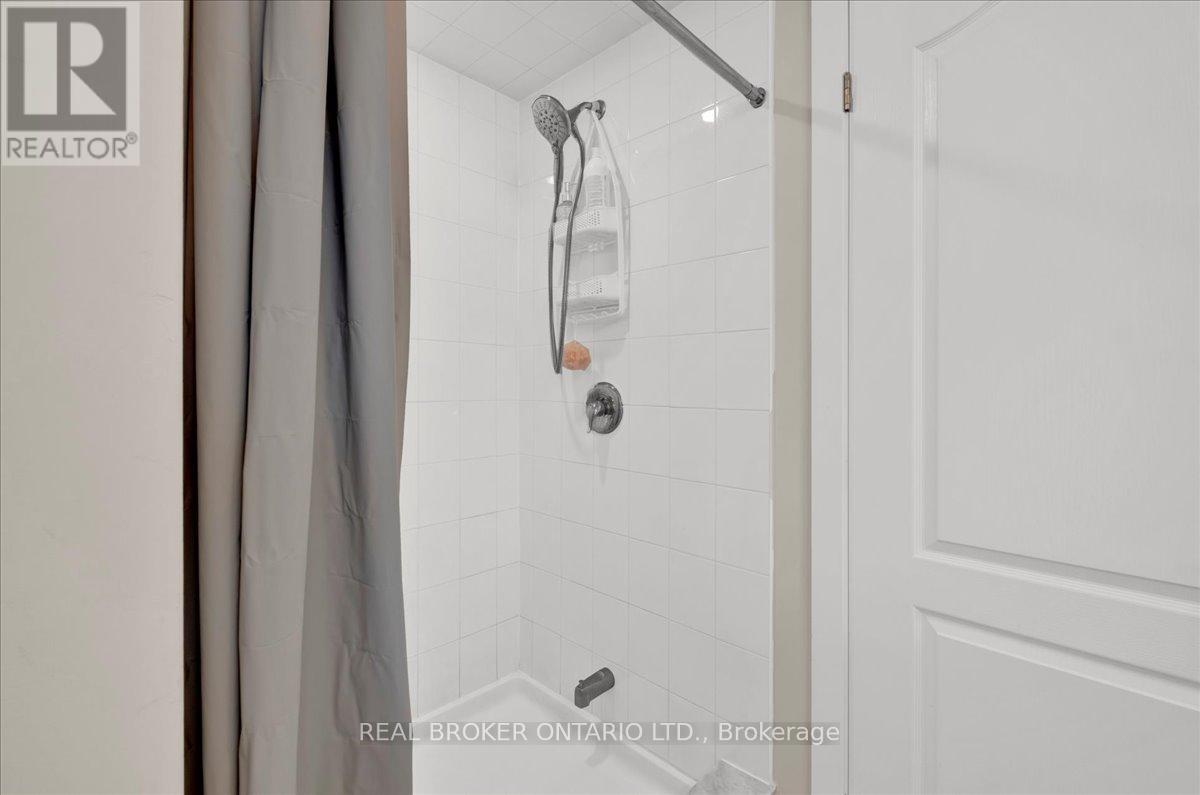 73 Stern Drive, Welland (Dain City), Ontario  L3B 0M3 - Photo 24 - X12336328