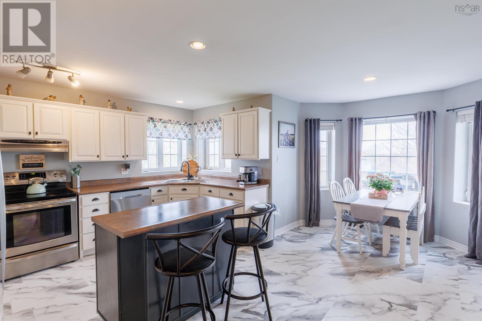 2 Placid Court, Yarmouth, Nova Scotia  B5A 4N5 - Photo 12 - 202510636