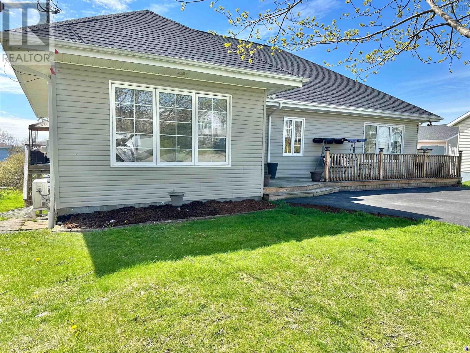 2 Placid Court, Yarmouth, Nova Scotia  B5A 4N5 - Photo 46 - 202510636