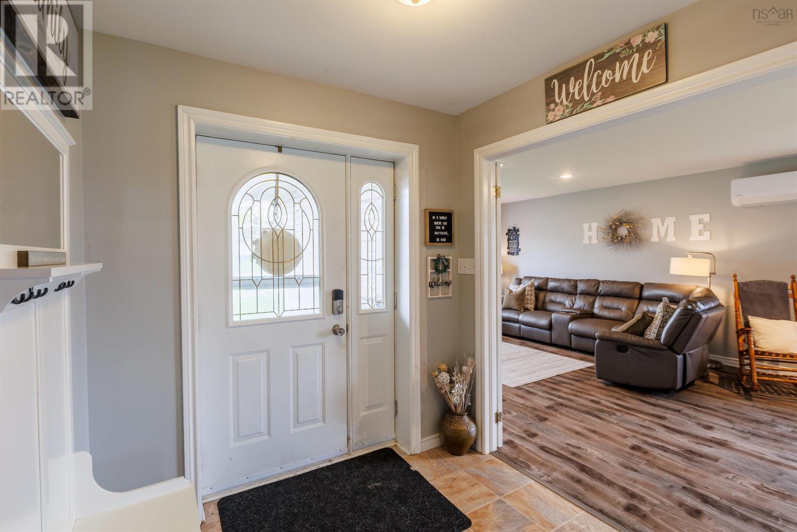 2 Placid Court, Yarmouth, Nova Scotia  B5A 4N5 - Photo 2 - 202510636