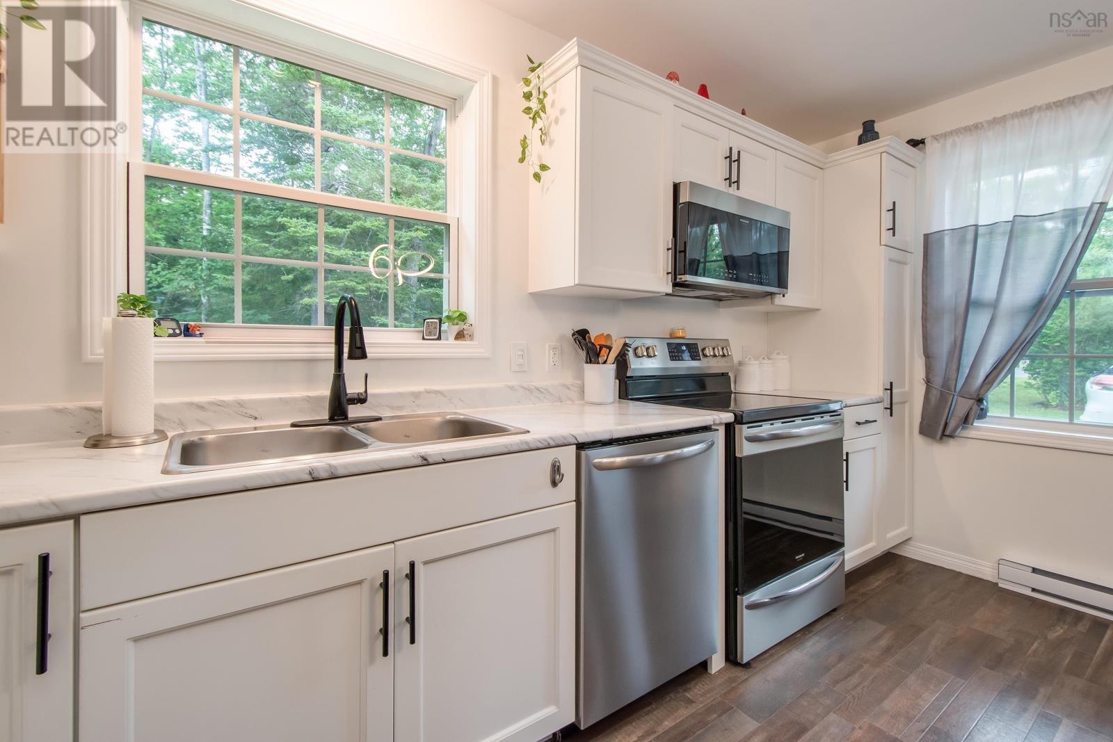 162 Halls Road, Enfield, Nova Scotia  B2T 1C4 - Photo 6 - 202517625