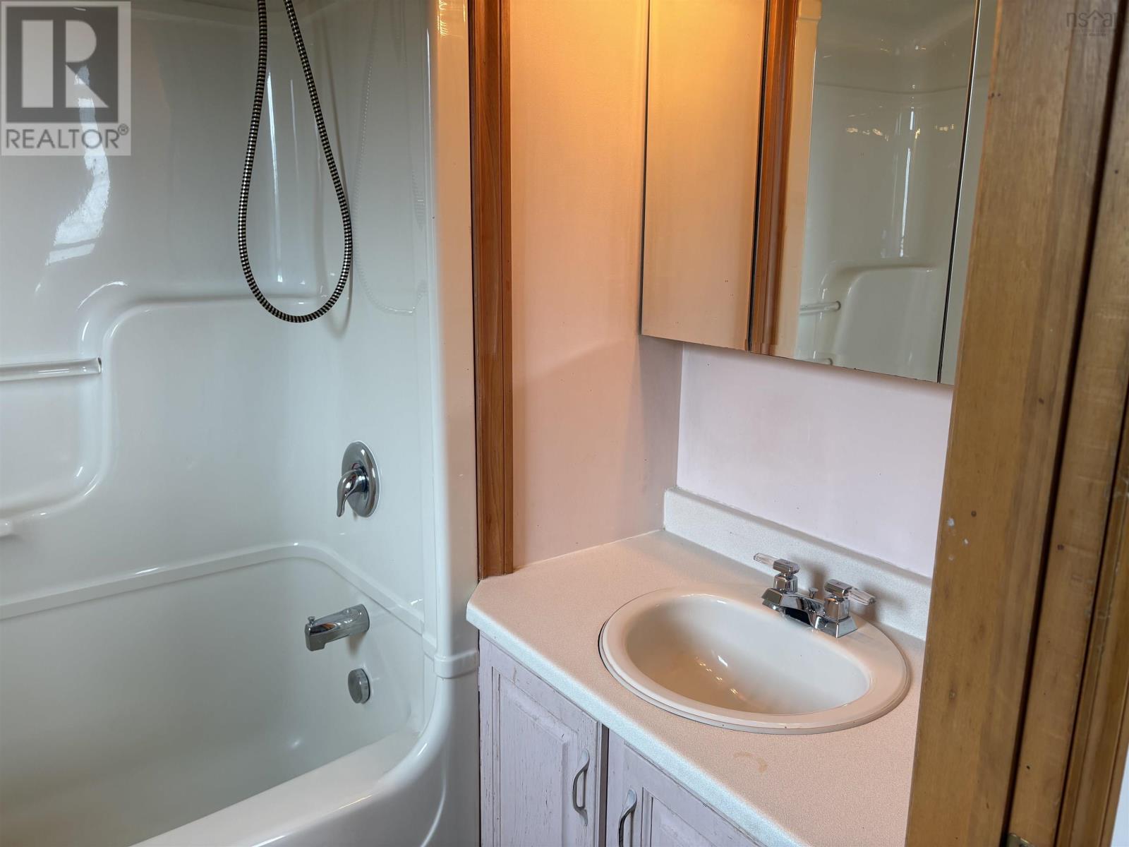 24 Oceanic Drive, East Lawrencetown, Nova Scotia  B2Z 1P4 - Photo 20 - 202517606