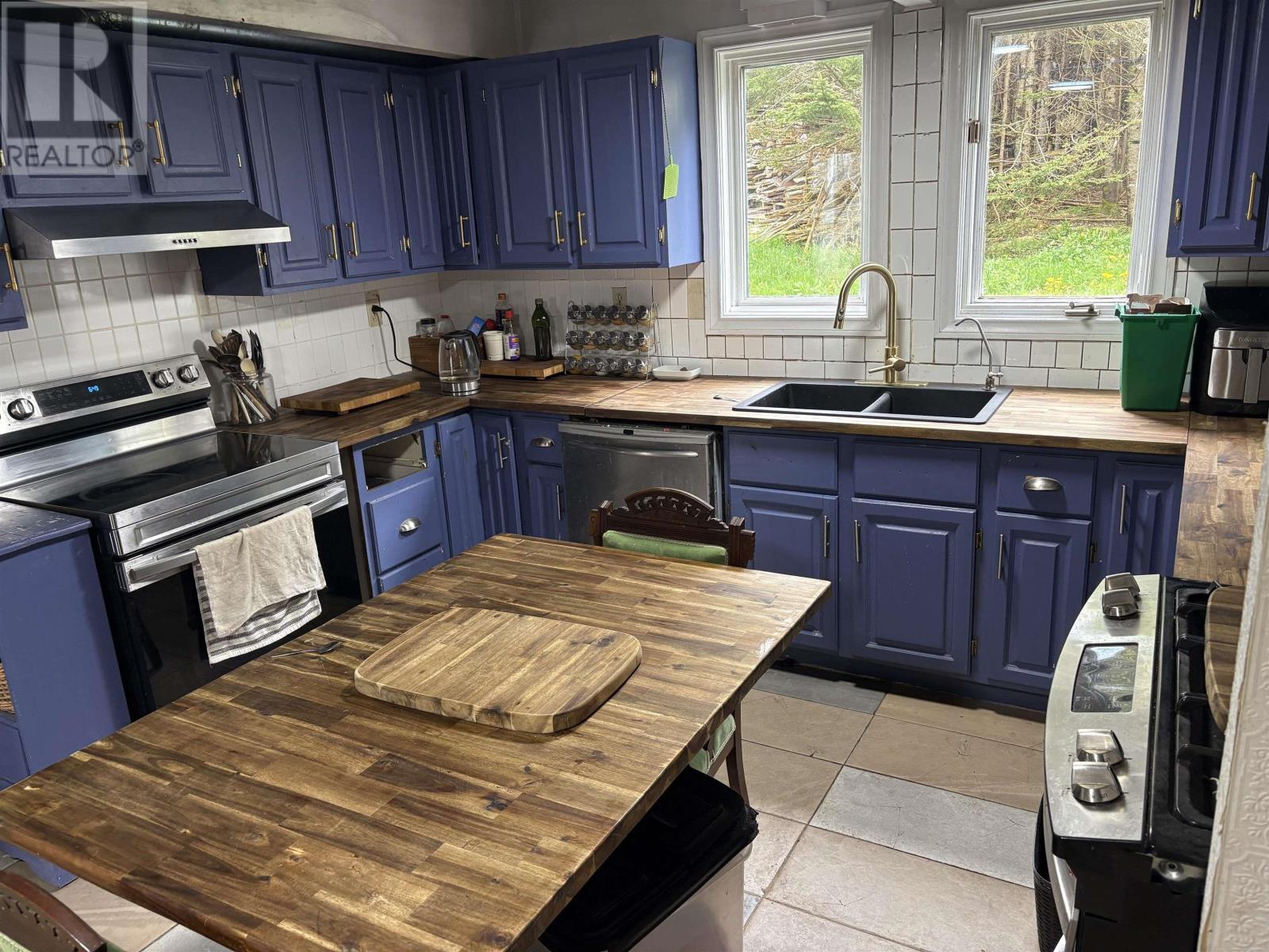 24 Oceanic Drive, East Lawrencetown, Nova Scotia  B2Z 1P4 - Photo 3 - 202517606