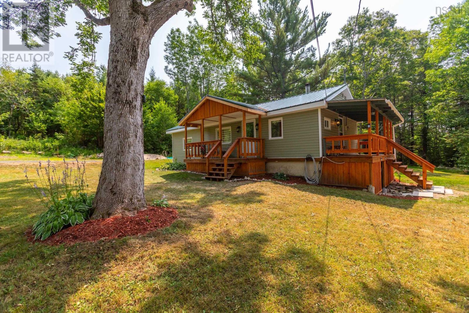 40 Jefferson Road, Bear River East, Nova Scotia  B0S 1B0 - Photo 2 - 202519106