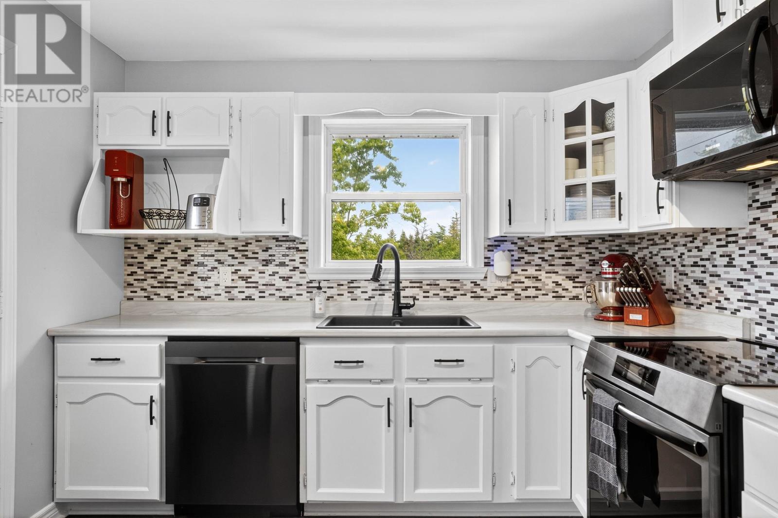 36 Thorncrest Court, Eastern Passage, Nova Scotia  B3G 1N4 - Photo 10 - 202519694