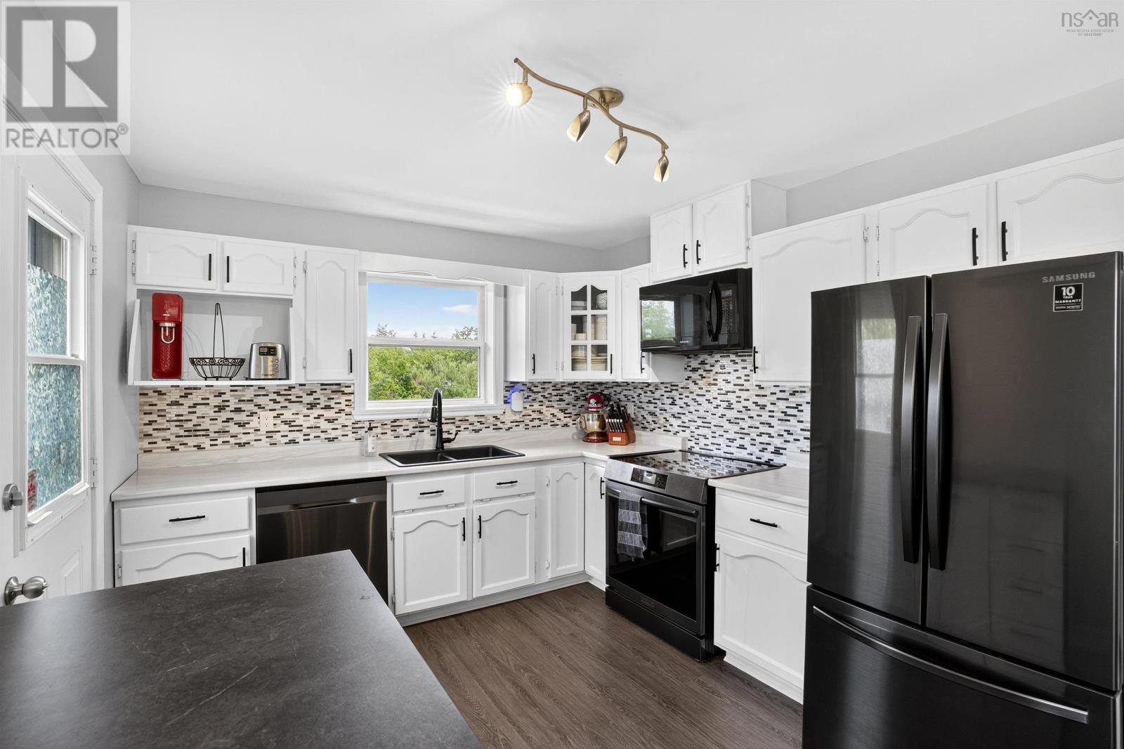 36 Thorncrest Court, Eastern Passage, Nova Scotia  B3G 1N4 - Photo 9 - 202519694