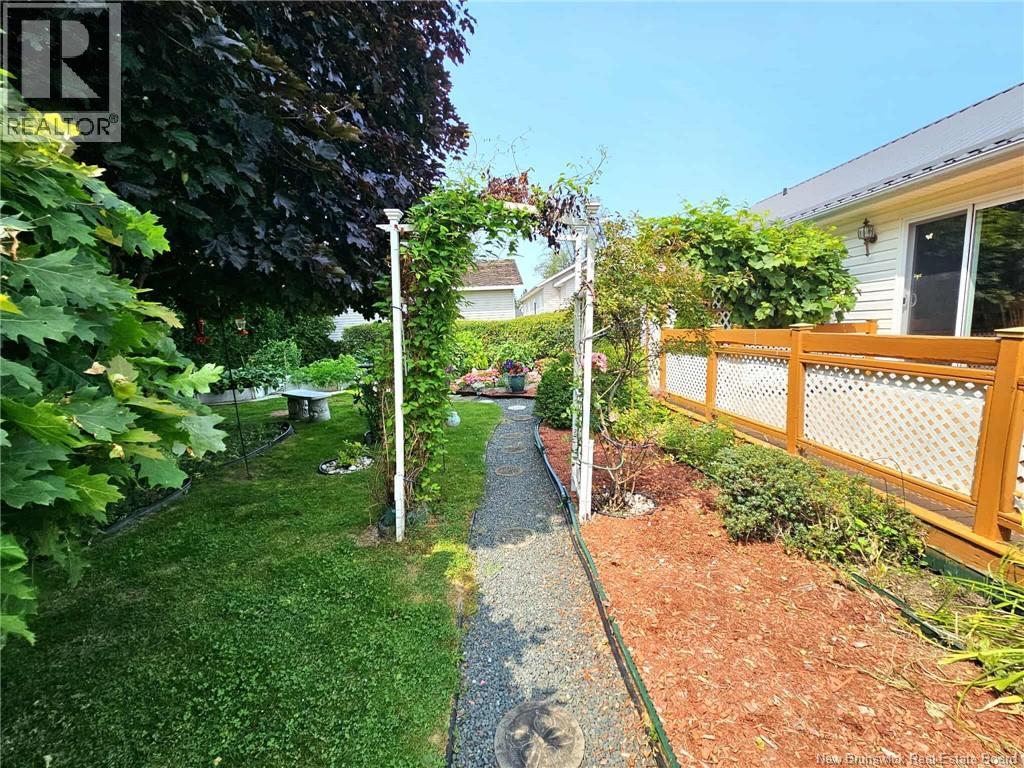 1024 Rue Hache, Beresford, New Brunswick  E8K 1H8 - Photo 13 - NB124624