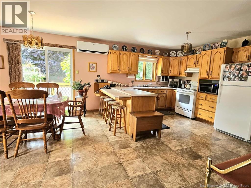 1024 Rue Hache, Beresford, New Brunswick  E8K 1H8 - Photo 28 - NB124624
