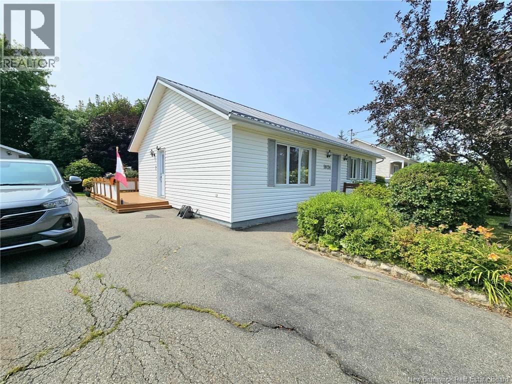 1024 Rue Hache, Beresford, New Brunswick  E8K 1H8 - Photo 4 - NB124624