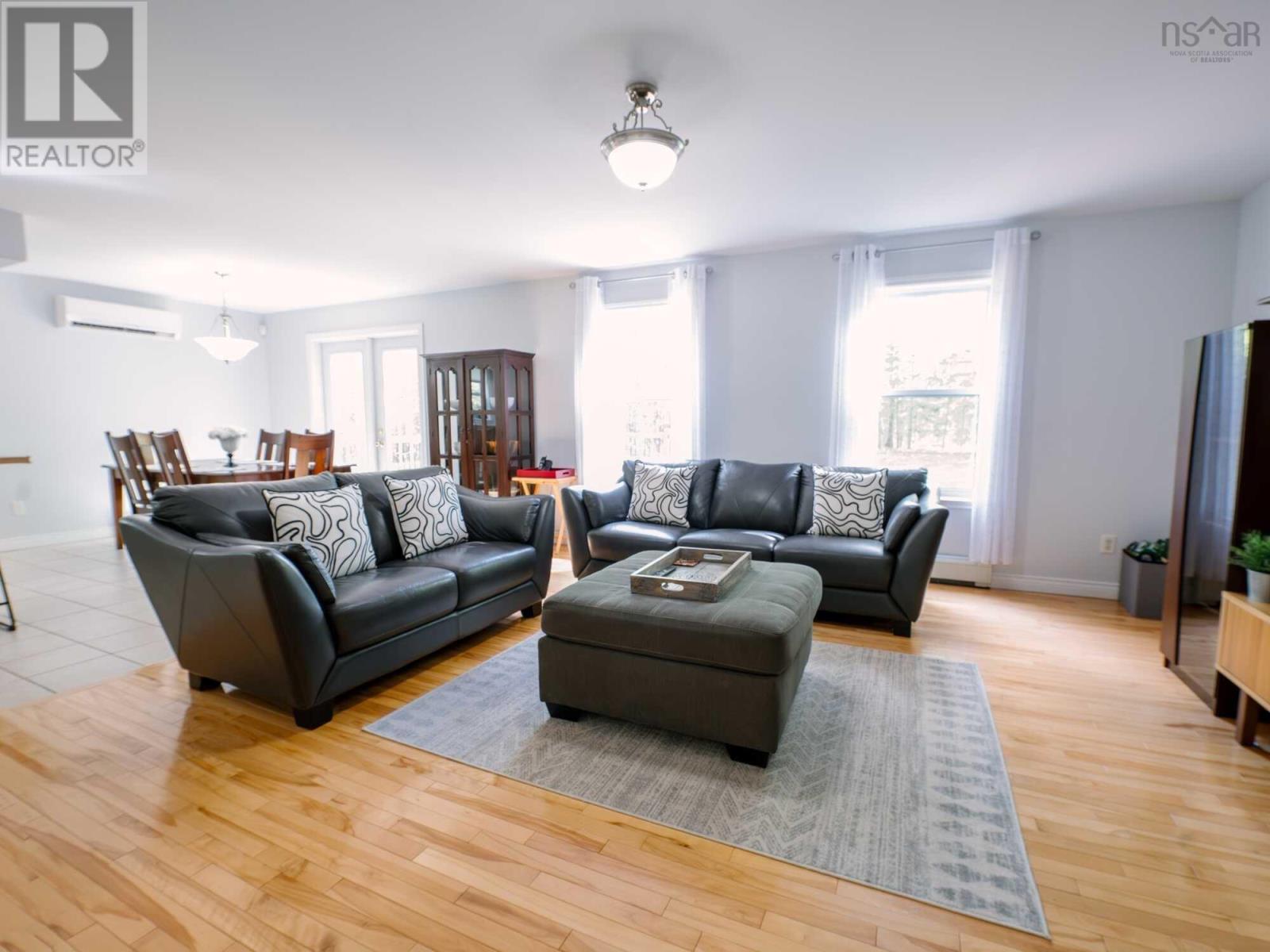 44 Tattenham Crescent, Hammonds Plains, Nova Scotia  B4B 1V2 - Photo 3 - 202513363