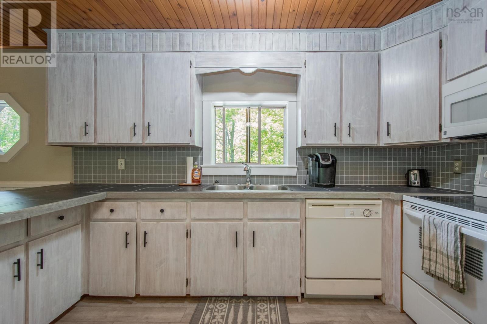 238 Trout Lake Road, West Inglisville, Nova Scotia  B0S 1M0 - Photo 11 - 202513652