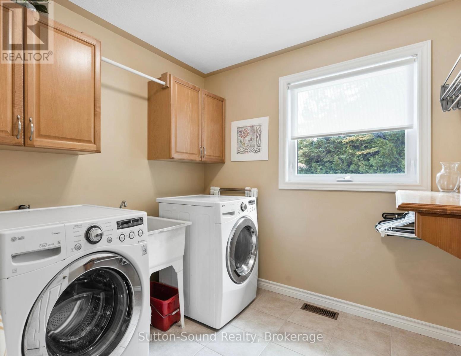 1215 Sunset Drive, South Bruce Peninsula, Ontario  N0H 2T0 - Photo 22 - X12336368