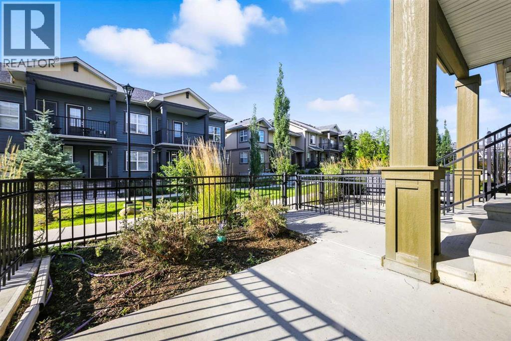 Property at 50 Evanscrest Gardens NW image 4