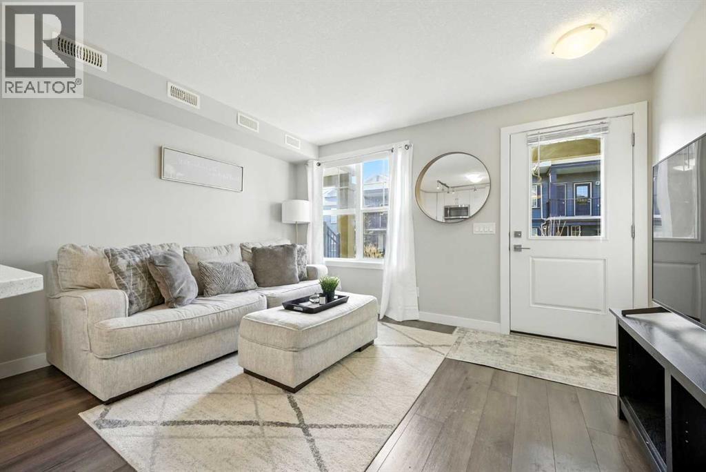Property at 50 Evanscrest Gardens NW image 5