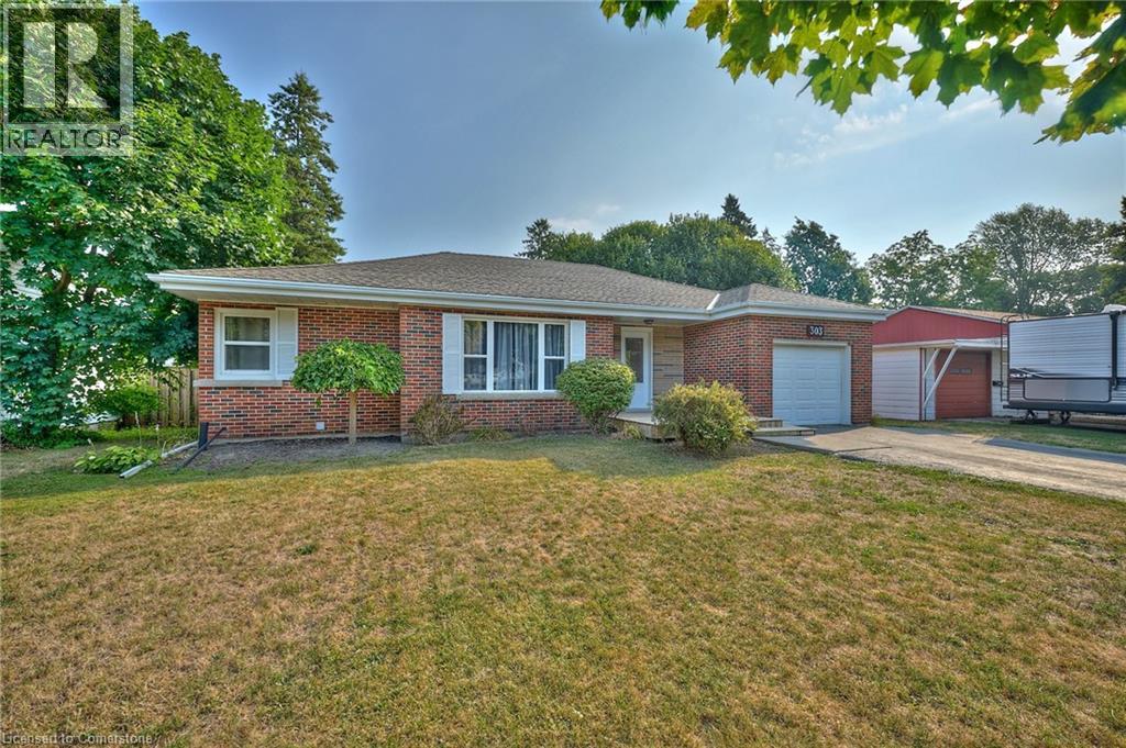 303 Park Avenue W, Dunnville, Ontario  N1A 1M7 - Photo 2 - 40758678