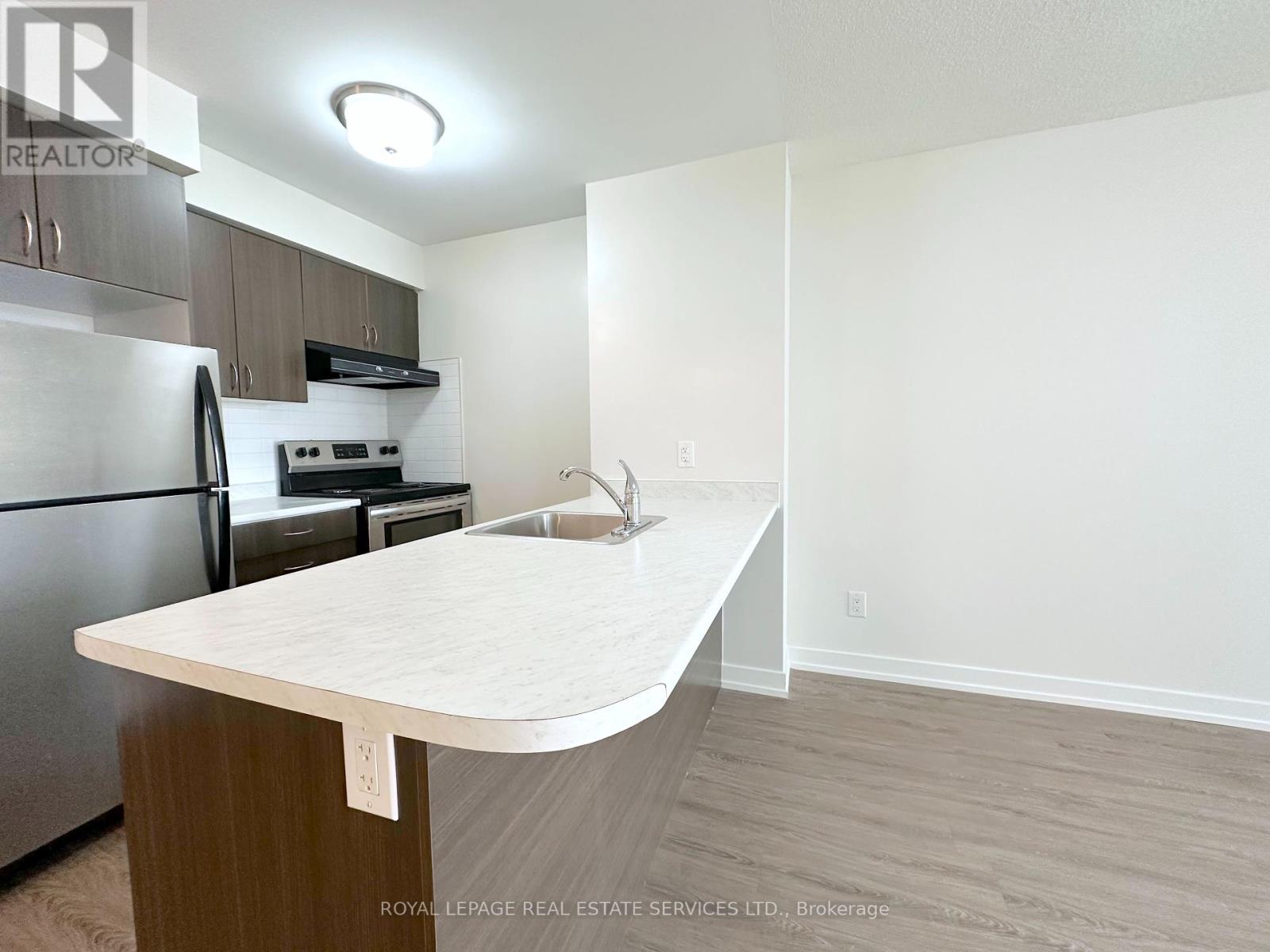 622 - 73 Bayly Street W, Ajax, Ontario  L1S 7L7 - Photo 4 - E12336396