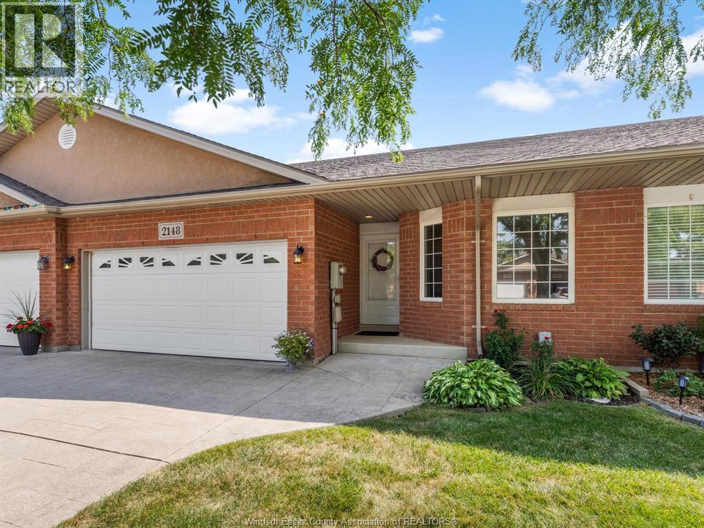 MLS# 25020146: 2148 Luxury AVENUE, Windsor, Canada