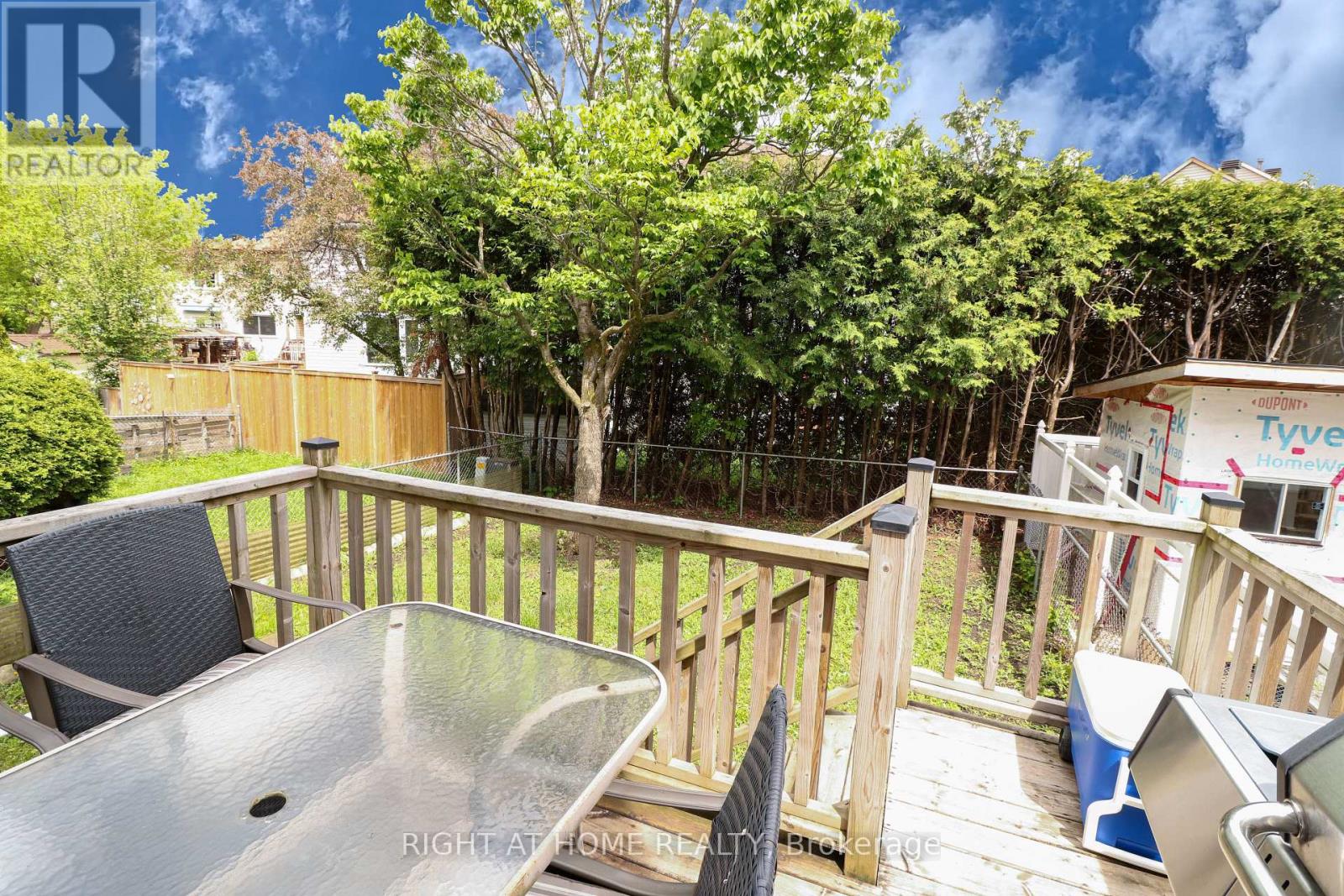 50 Fireside Crescent, Ottawa, Ontario  K1T 1Z4 - Photo 27 - X12336452
