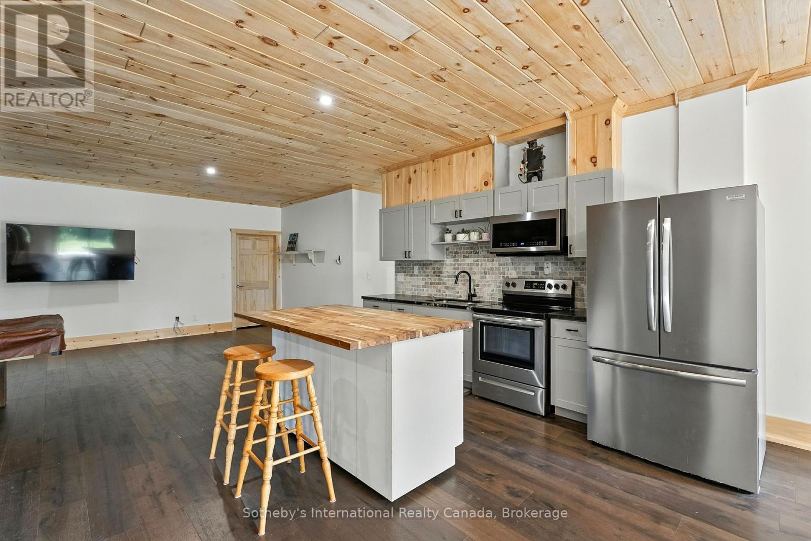 2749 Brunel Road S, Huntsville, Ontario  P1H 2J3 - Photo 20 - X12336421