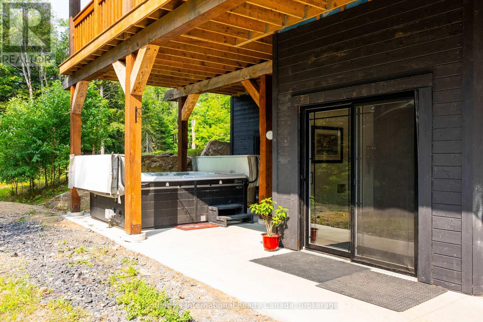 2749 Brunel Road S, Huntsville, Ontario  P1H 2J3 - Photo 6 - X12336421