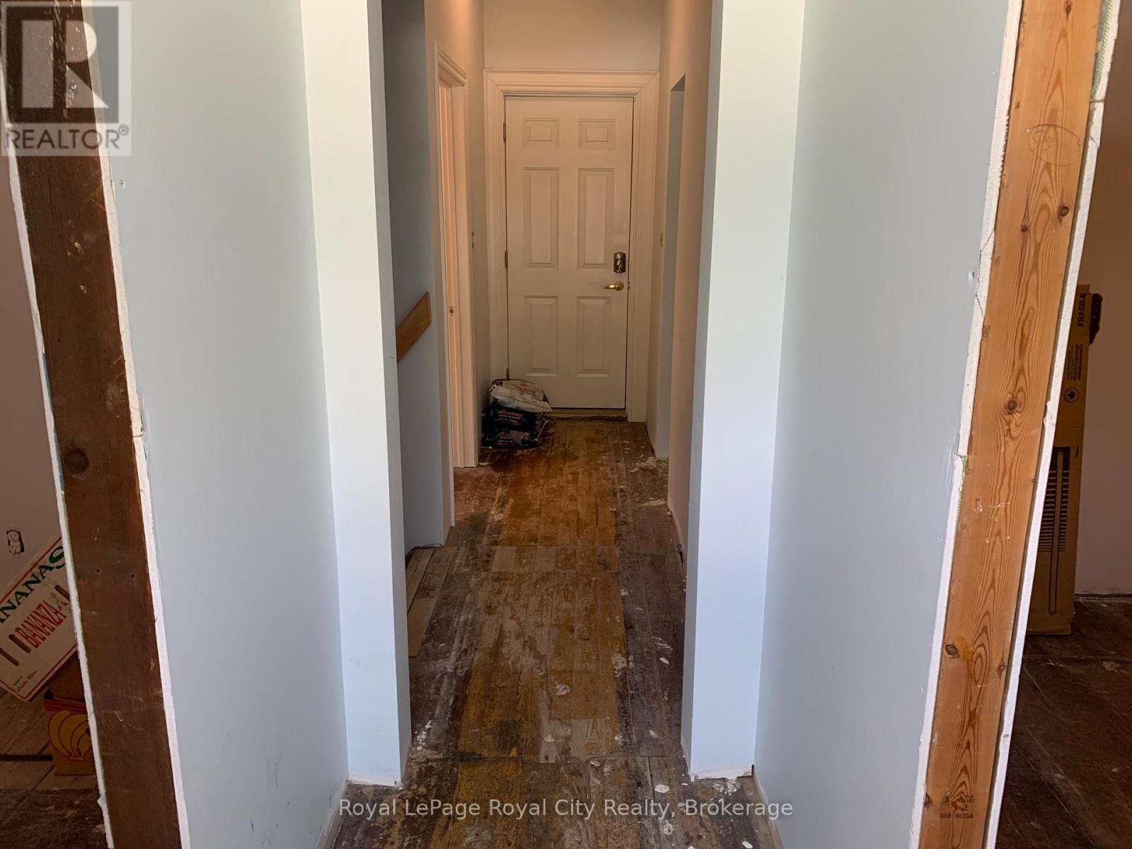 180 Waterloo Avenue, Guelph, Ontario  N1H 3J3 - Photo 3 - X12336431