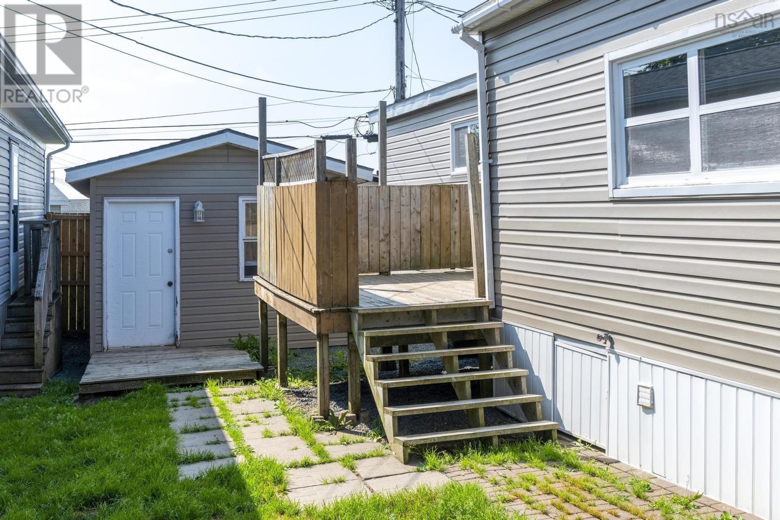 27 Florence Avenue, Dartmouth, Nova Scotia  B2Y 2A4 - Photo 3 - 202519243