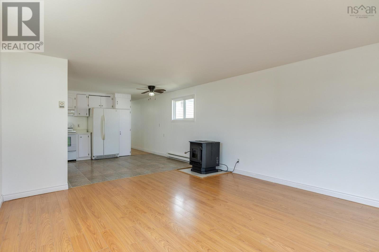 27 Florence Avenue, Dartmouth, Nova Scotia  B2Y 2A4 - Photo 9 - 202519243