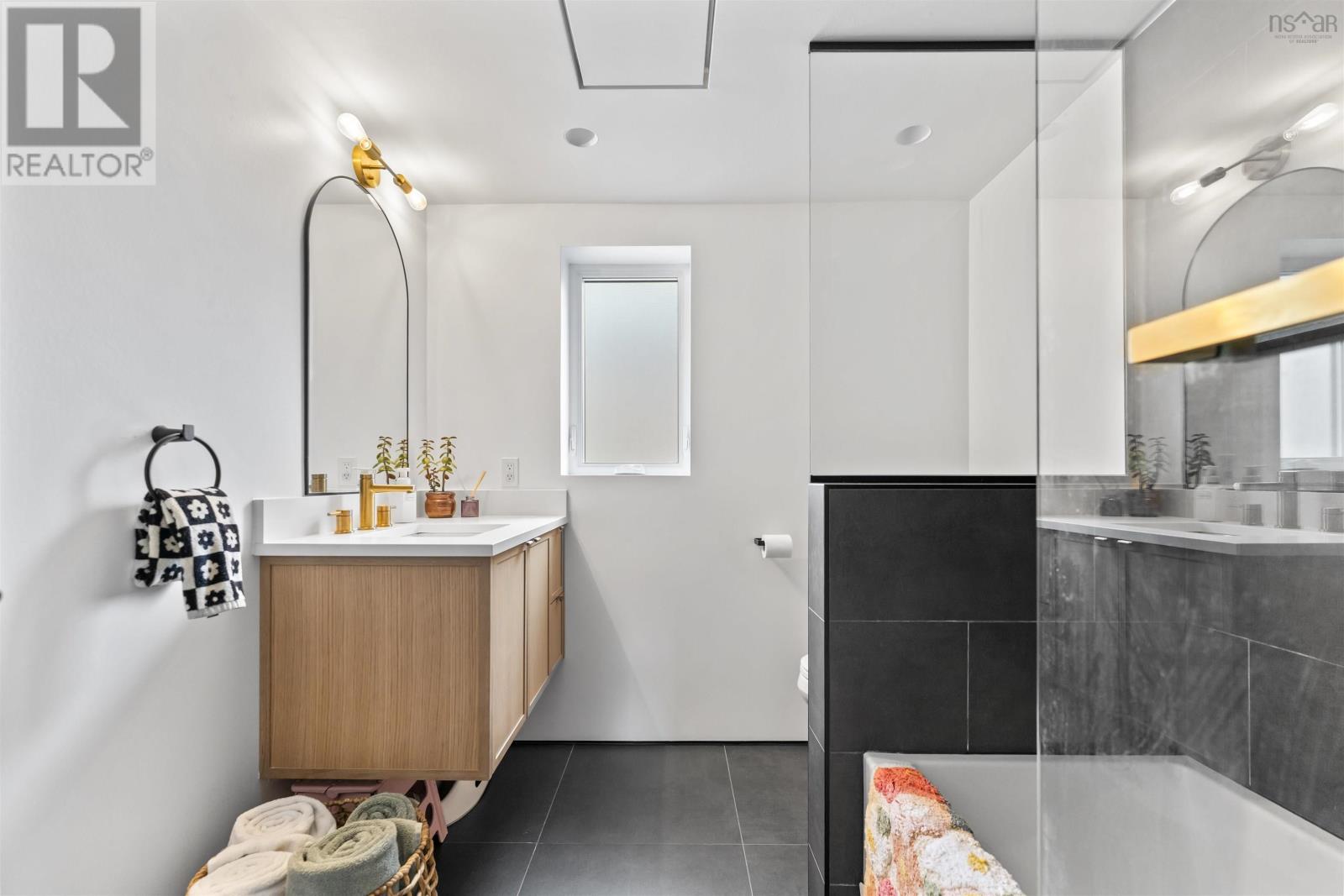 11 Brookside Avenue, Dartmouth, Nova Scotia  B3A 3B4 - Photo 17 - 202520204