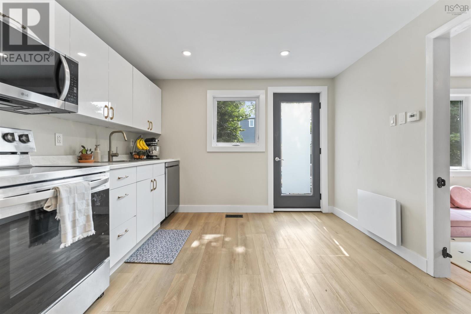 11 Brookside Avenue, Dartmouth, Nova Scotia  B3A 3B4 - Photo 9 - 202520204