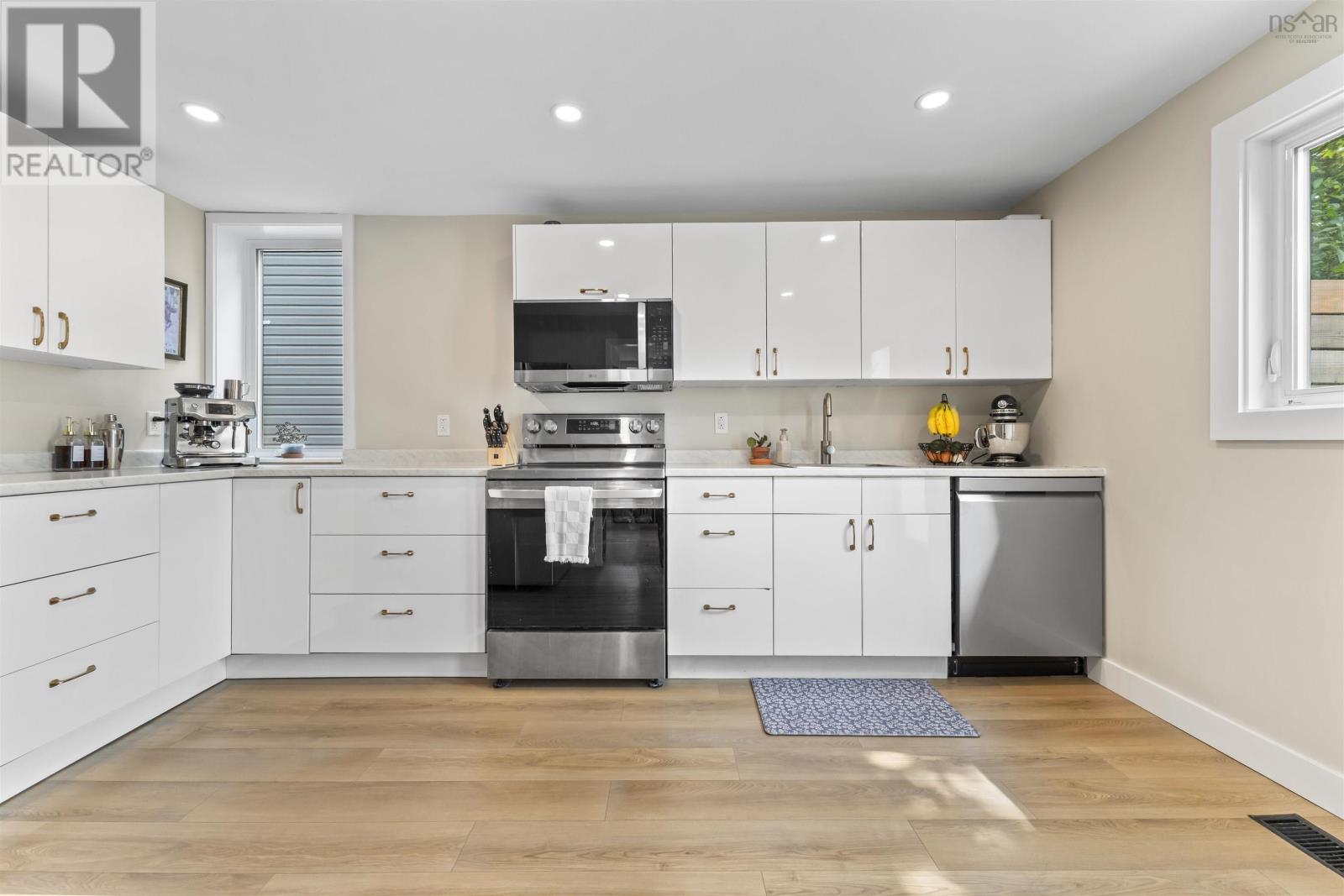 11 Brookside Avenue, Dartmouth, Nova Scotia  B3A 3B4 - Photo 8 - 202520204