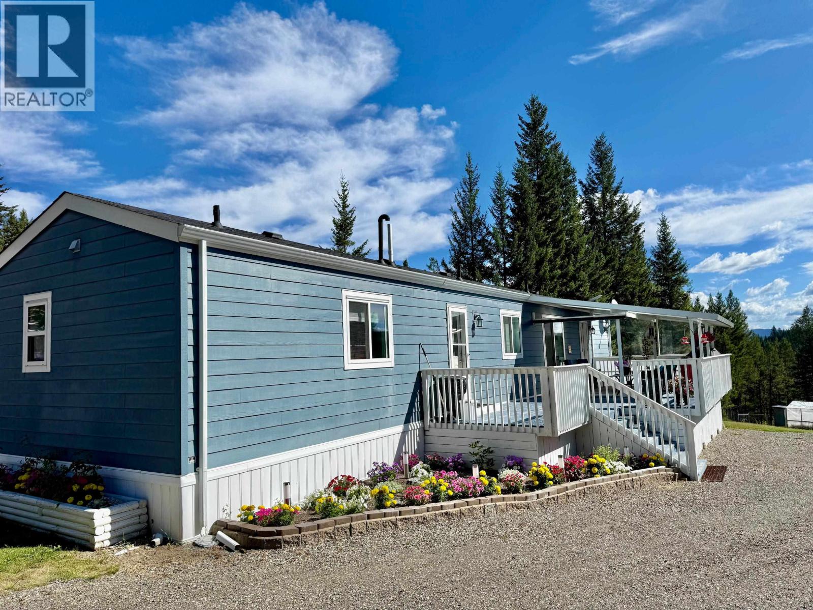 5581 BIRCHWOOD ROAD, 100 Mile House, British Columbia