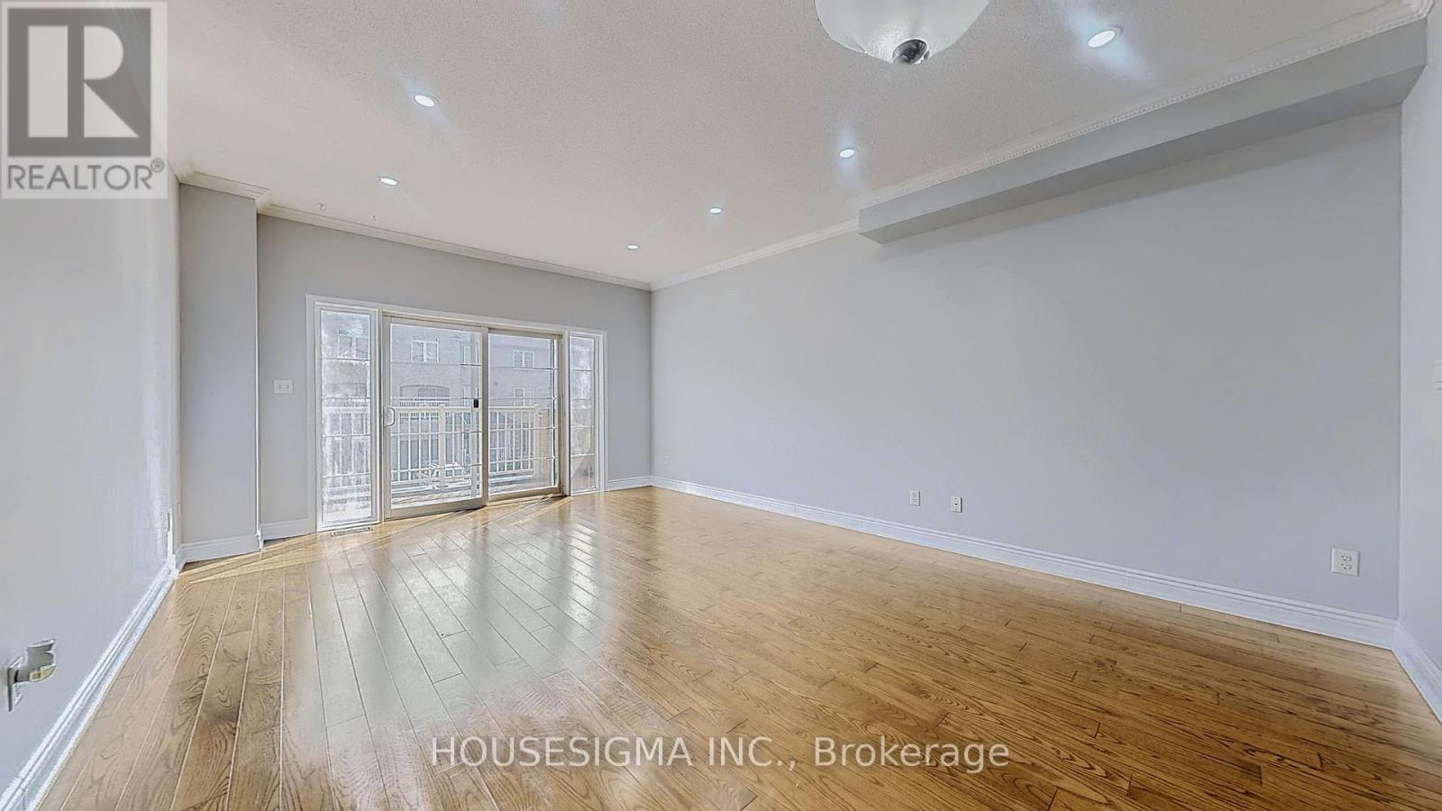 Property at 279 MONARCH AVENUE image 2