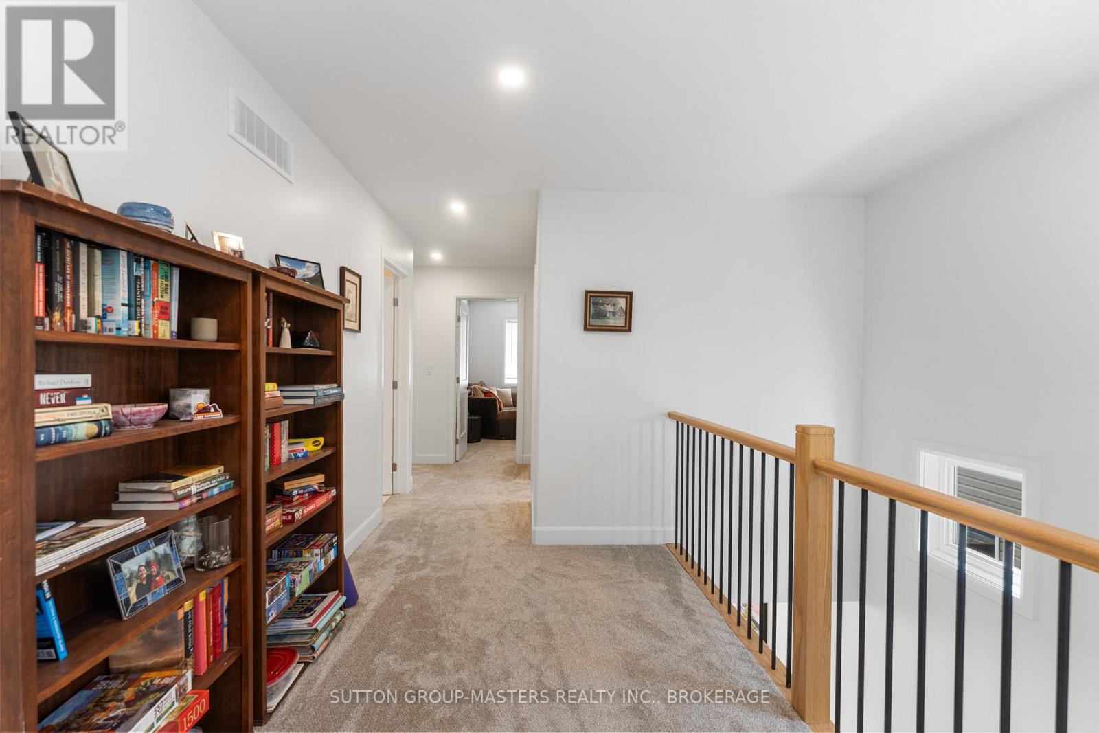 229 Superior Drive, Loyalist (Amherstview), Ontario  K7N 0E9 - Photo 14 - X12336476