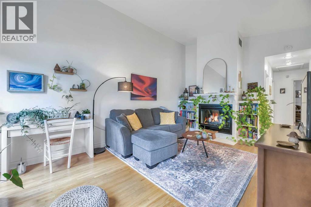 Property at 2721 17 Street NW image 5