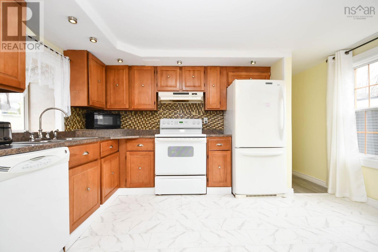 286 Parklane Drive, Lower Sackville, Nova Scotia  B4C 2X5 - Photo 14 - 202509699