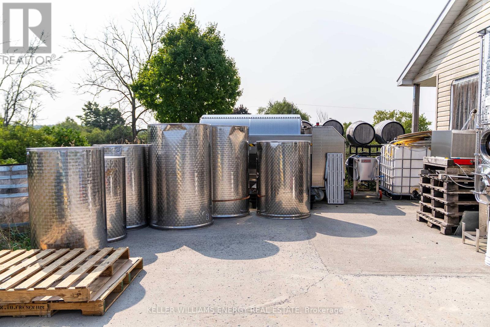 804 Closson Road, Prince Edward County, Ontario K0K 2J0 - Photo 25 - X12336496