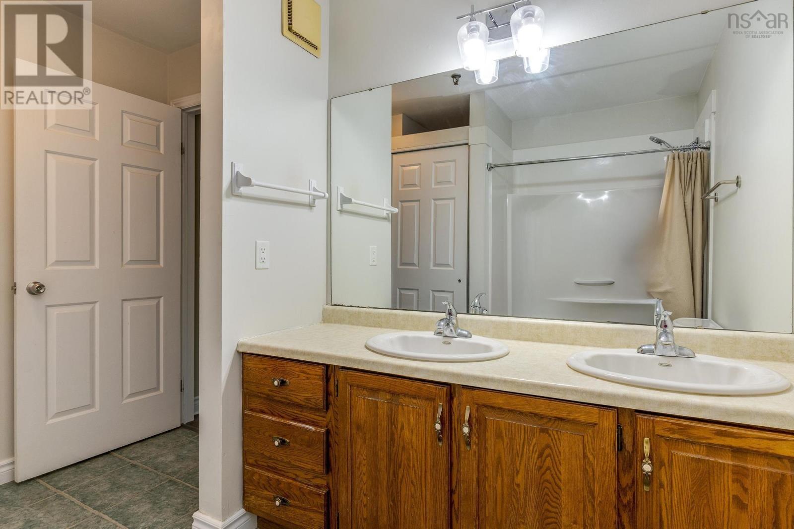 205 64 Cumberland Drive, Cole Harbour, Nova Scotia  B2V 2C7 - Photo 27 - 202513626